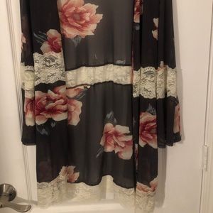 Floral sheer Kimono